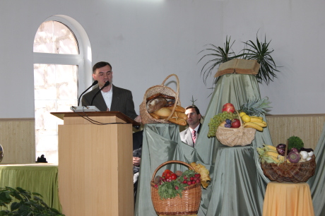 Preaching at another Harvest Day service