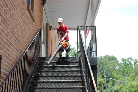 Leaf blowers are so much fun!