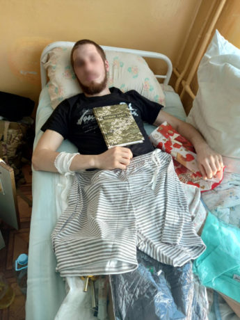 New Testaments for woonded soldiers in hospitals